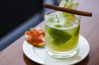 Margarita alla mela, la ricetta del cocktail dal sapore autunnale