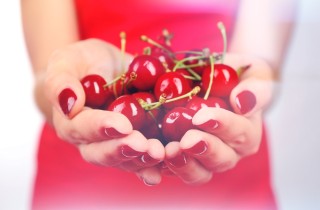 Cosa significa sognare le ciliegie, sia vederle sia comprarle o mangiarle