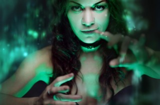 Trucco per Halloween semplice: il make-up da strega bello e veloce