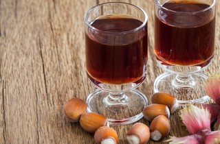 Liquore di nocciole: la ricetta originale del nocciolino