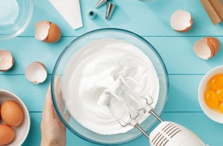 Meringa salata: come si prepara e si insaporisce con zafferano o formaggio