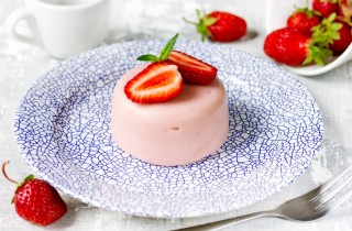 La ricetta della panna cotta alle fragole