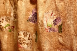 Rinnovare le tende con il decoupage facile e bello