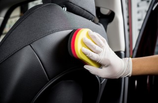 Lavare i sedili della macchina in tessuto, i consigli per fare un buon lavoro