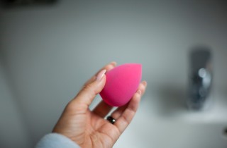 Come lavare la beauty blender per una corretta igiene