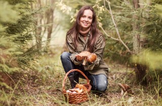 Abbigliamento per andare a funghi: come vestirsi per essere chic e comode