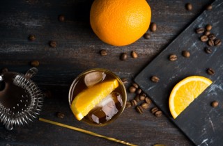 La ricetta del cocktail Casablanca a base di crema di caffè e spumante