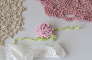 Rosa all'uncinetto facile: tutorial e schema