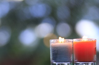 Come togliere la cera dal vetro: 4 metodi casalinghi