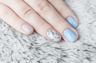 Nail art a effetto marmo: 5 decorazioni da provare