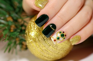Nail art per Natale 2020: 5 decori unghie da provare