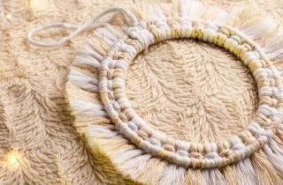 Ghirlanda natalizia fai da te macramé, la versione mini per decorare casa