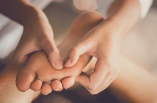 Dolore alla pianta del piede: i rimedi naturali per alleviarlo