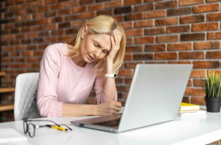 Occhi stanchi, i rimedi più utili