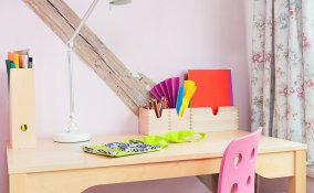 studio scrivania polvere sporco pulizia disinfettare batteri 