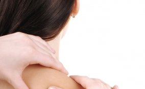 L'arma migliore per mantenere giovane il collo è l'arma migliore è la prevenzione quotidiana