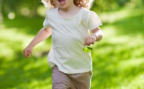 bimbo bambino vivace iperattivo farmaci famiglia donne donna