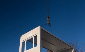 prefabbricato in costruzione