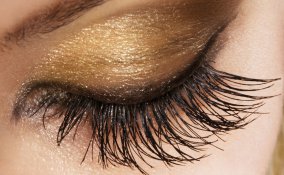 ciglia finte applicazione