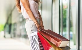 saldi risparmiare abiti acquistare online swap donna shopping