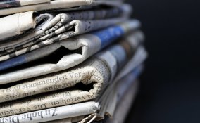 pulizie casa spazzolino cotton fioc limetta giornali riviste collant gambaletti