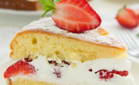 pan di Spagna base torte dolci ricetta cucina