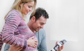 Mamma e papà durante la gravidanza 