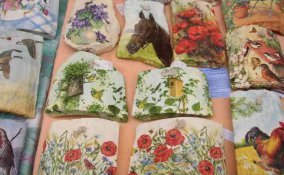 tegole decorate con decoupage