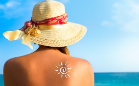 Spray, crema o autoabbronzante? Mini guida alla scelta del solare giusto