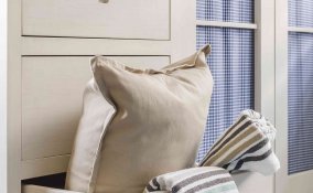 come pulire l'armadio dalla muffa