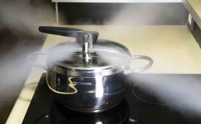 Pentola a pressione: come si usa, tempi di cottura e consigli utili