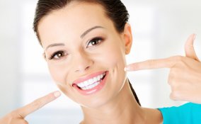 rimedi naturali, sbiancare denti, erboristeria