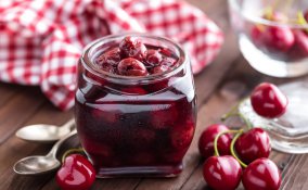 ciliegie sciroppate, ricette dolci, conserve
