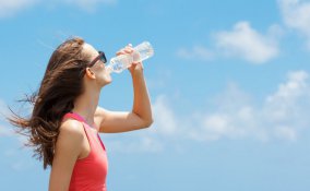 caldo record, litri acqua bere giorno