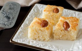 basbousa, harisa, dolci