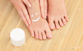 come ammorbidire talloni secchi, talloni screpolati