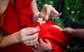 coppia, lui mi ama, io no