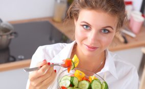 pelle grassa, alimentazione, cosa mangiare