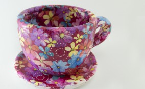 come decorare tazza, decoupage ceramica, personalizzare tazza 