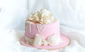 torte pasta di zucchero, torte a forma di cappello, cappello pasta di zucchero