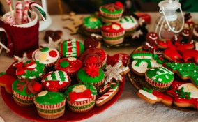 decorazioni natalizie pasta di zucchero, cake design natale, pasta di zucchero natale