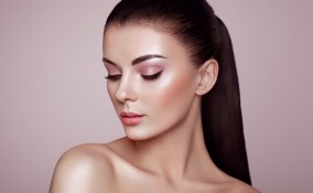 illuminante, trucco, applicazione