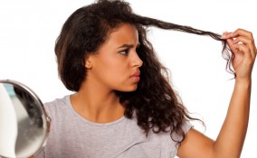 capelli ricci, riccio allisciato, rimedi naturali