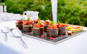 apparecchiare la tavola, buffet, come sistemare piatti