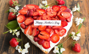 torte festa mamma decorate panna, torte festa mamma, torte decorate panna