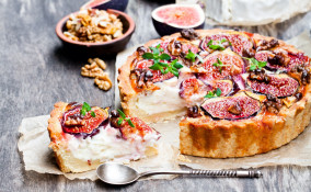 crostata, fichi, noci