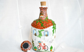 decorare damigiana vetro con tovaglioli, damigiana decoupage