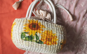 borsa paglia decorate fai da te, borse paglia decoupage