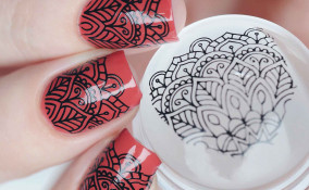 Mandala Nails