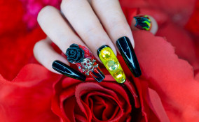 unghie per Halloween